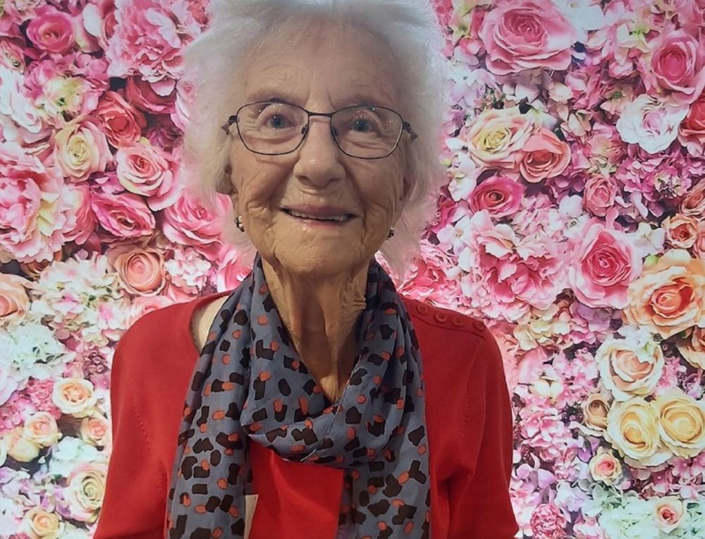 Hythe care home celebrates first anniversary with music and dancing
