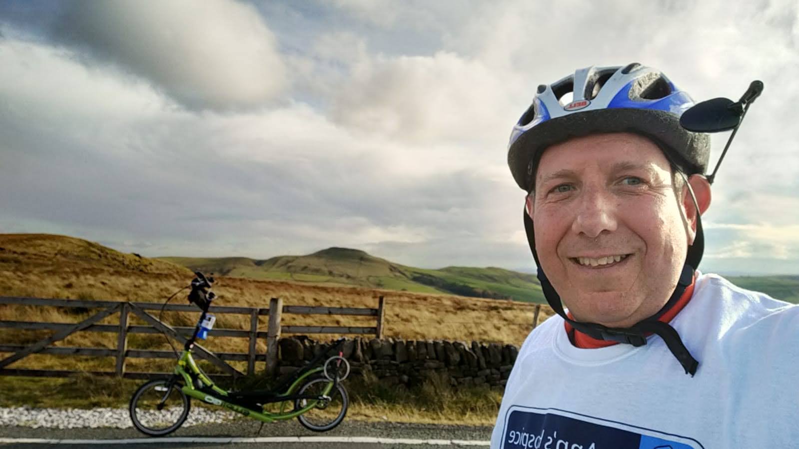 Stockport cyclist raises over £1,500 for local hospice after charity ride