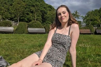 Skin cancer survivor encourages donations to Cancer Research UK