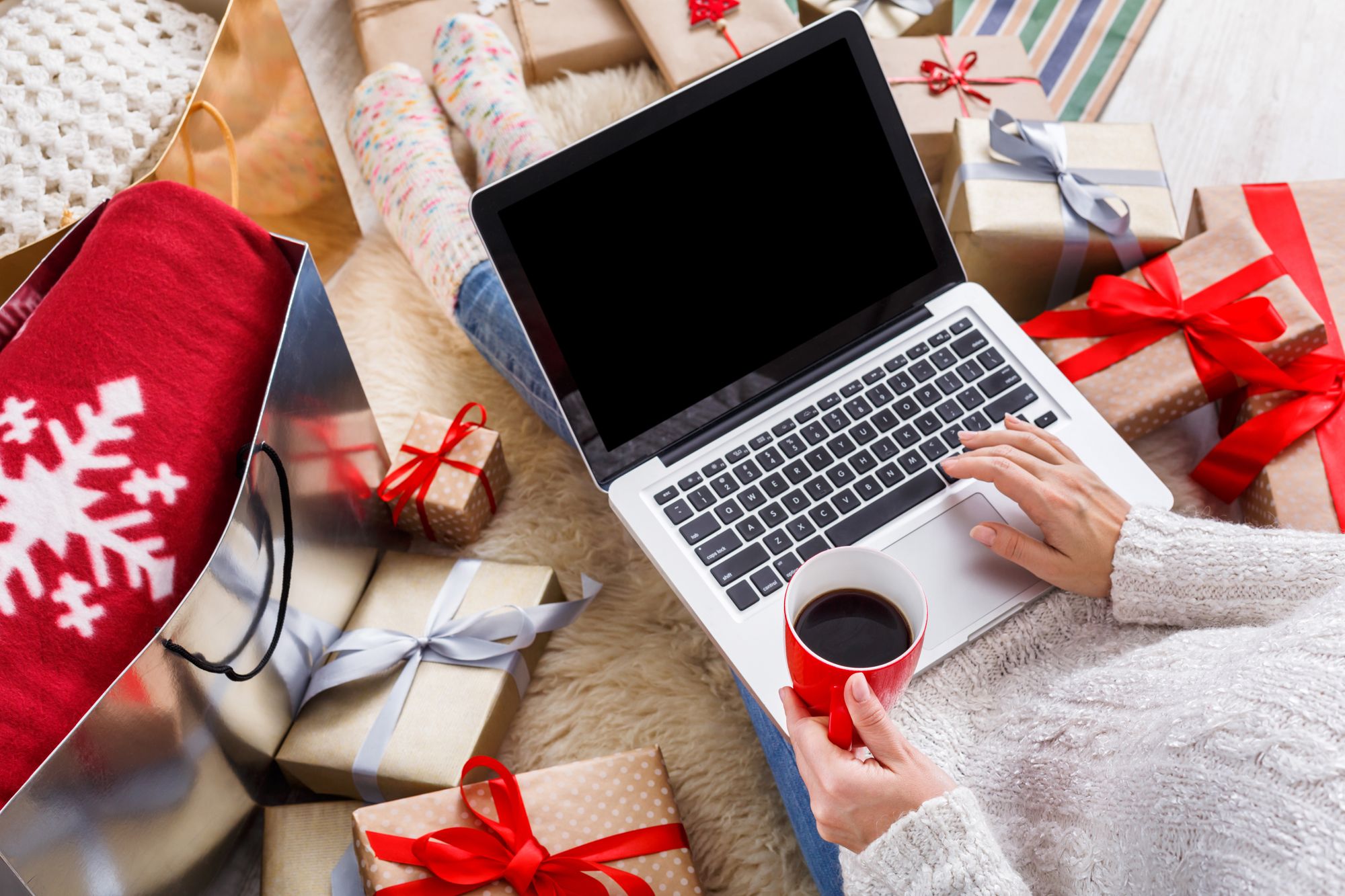 Hertfordshire residents urged to shop smart this Christmas