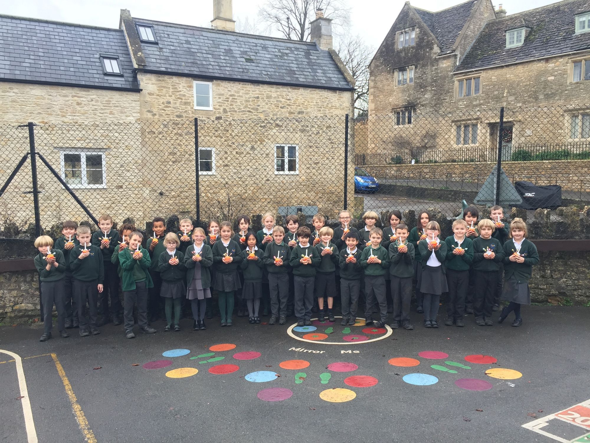 Wellow School children create christingles for Christmas