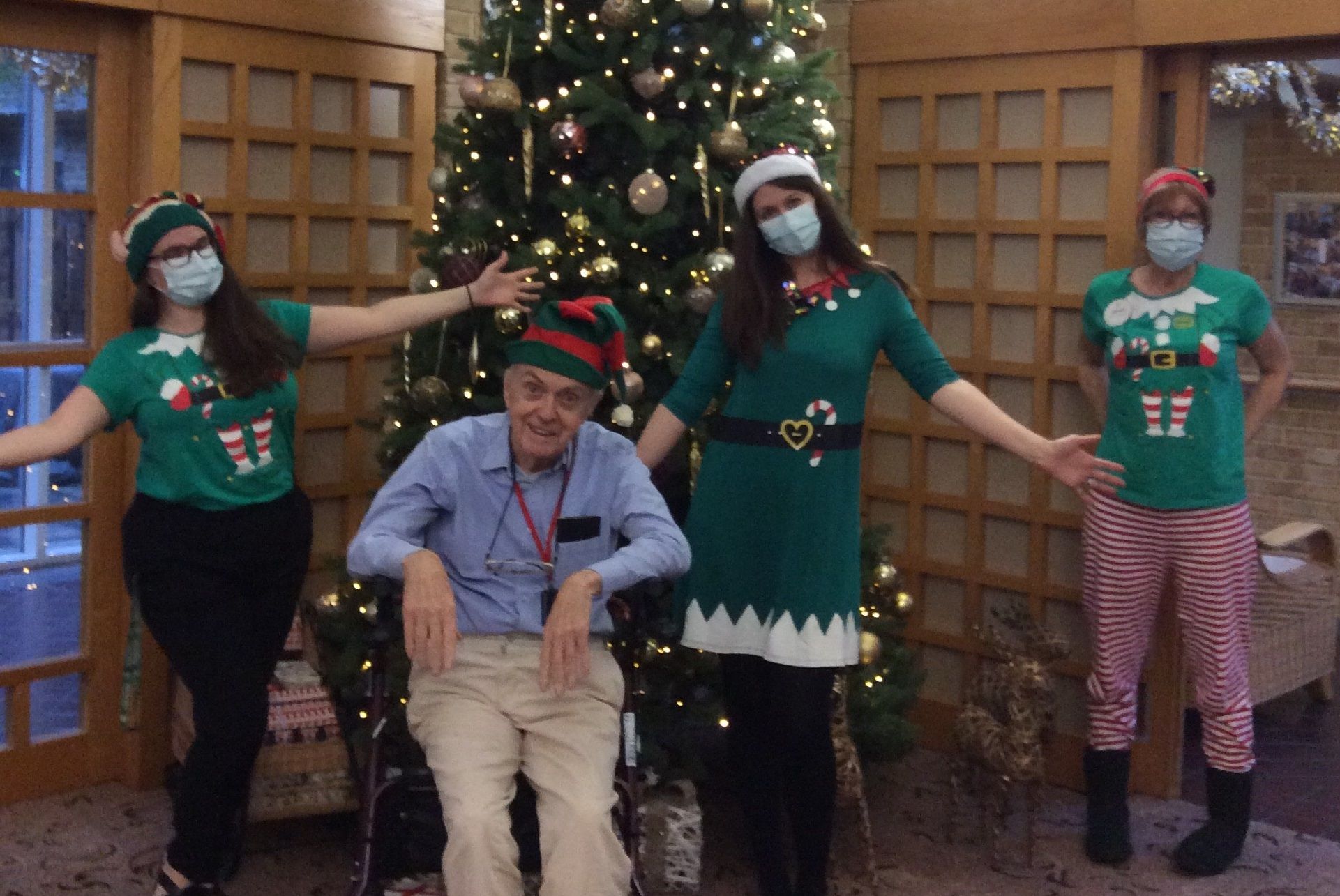 Watford care home celebrate Elf Day to raise money for Alzheimer's Society