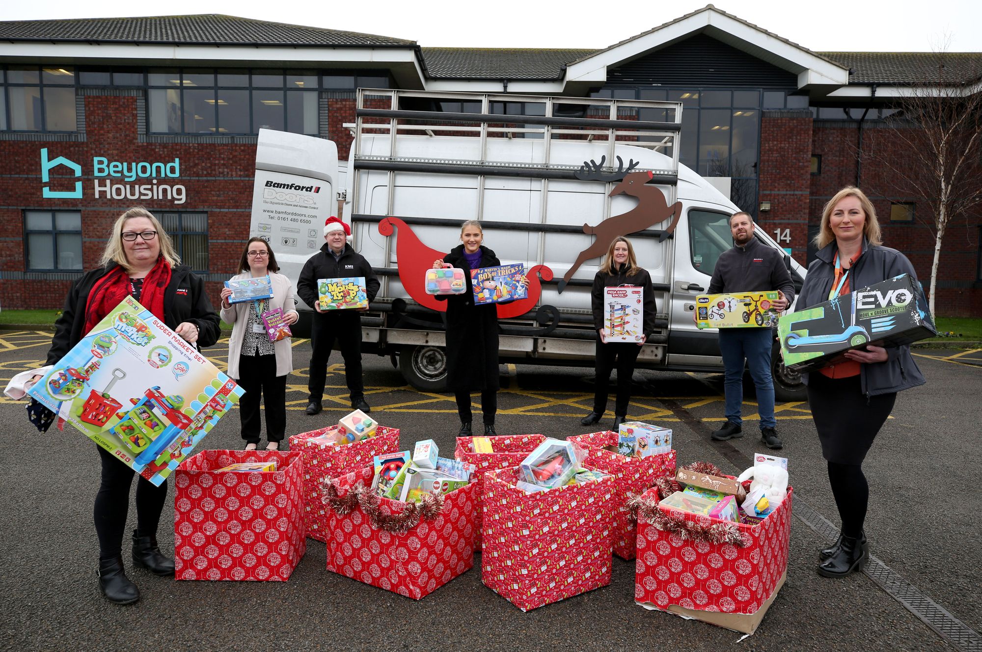 Redcar housing company team provides hampers for customers InYourArea