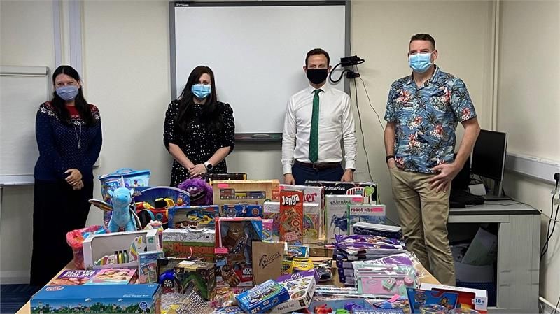 Torquay police round up a Christmas surprise for children in refuges