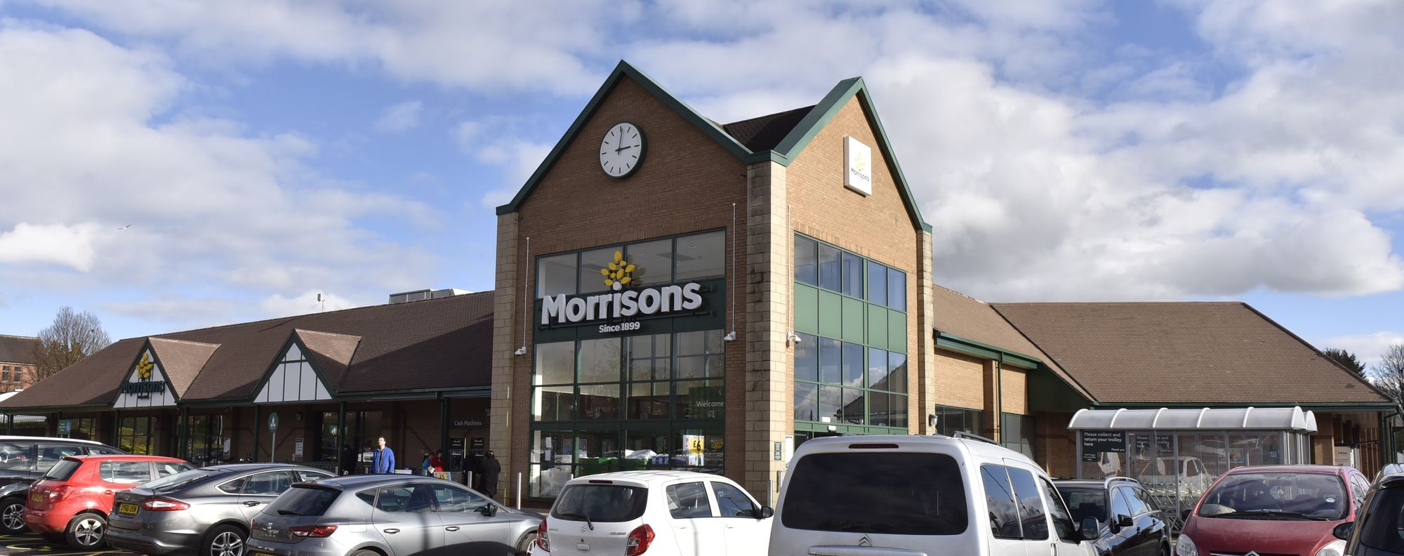 Supermarket gets approval for extension