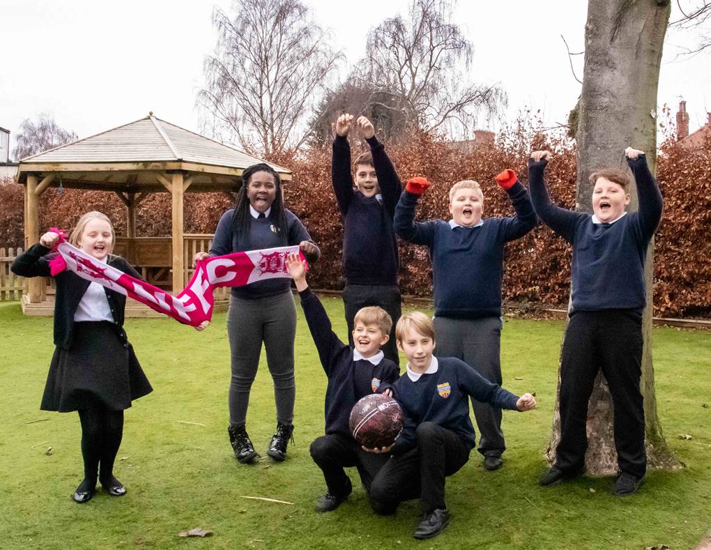 Schoolchildren and Nottingham Forest Football Club join to Show Racism the Red Card