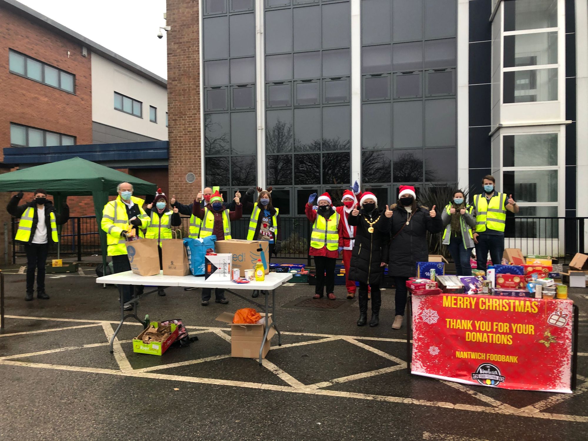 Nantwich community comes together to support local foodbank