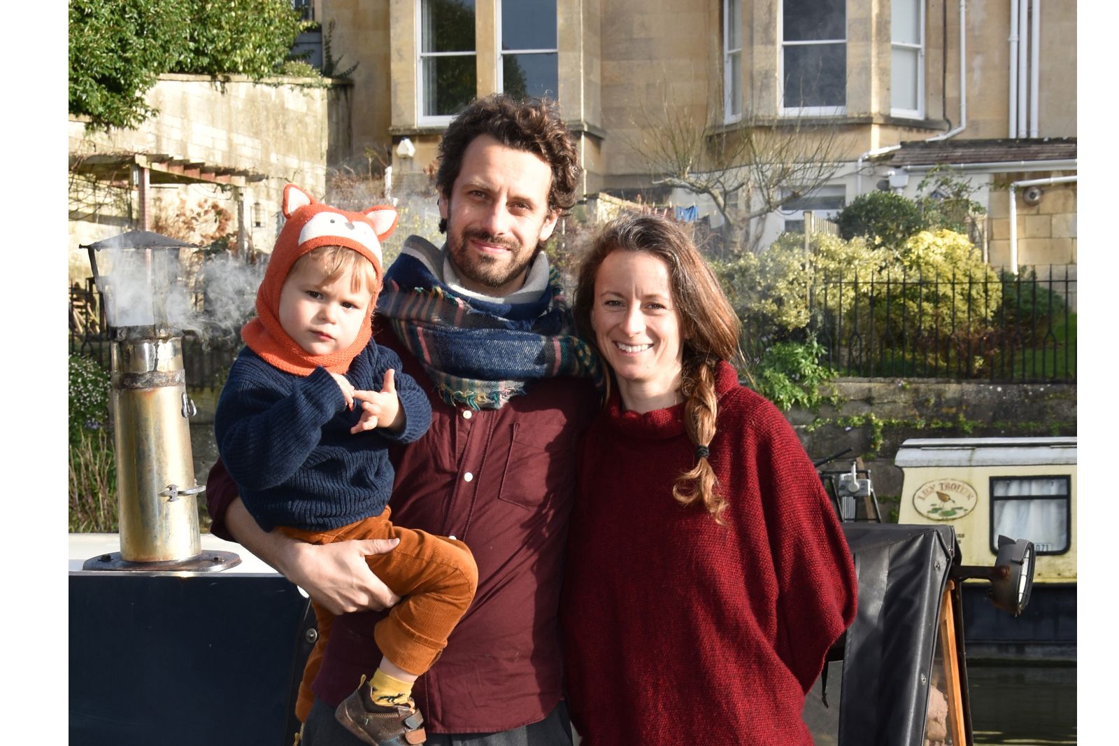 Bath authors give emerging lifestyle of narrowboating a new voice