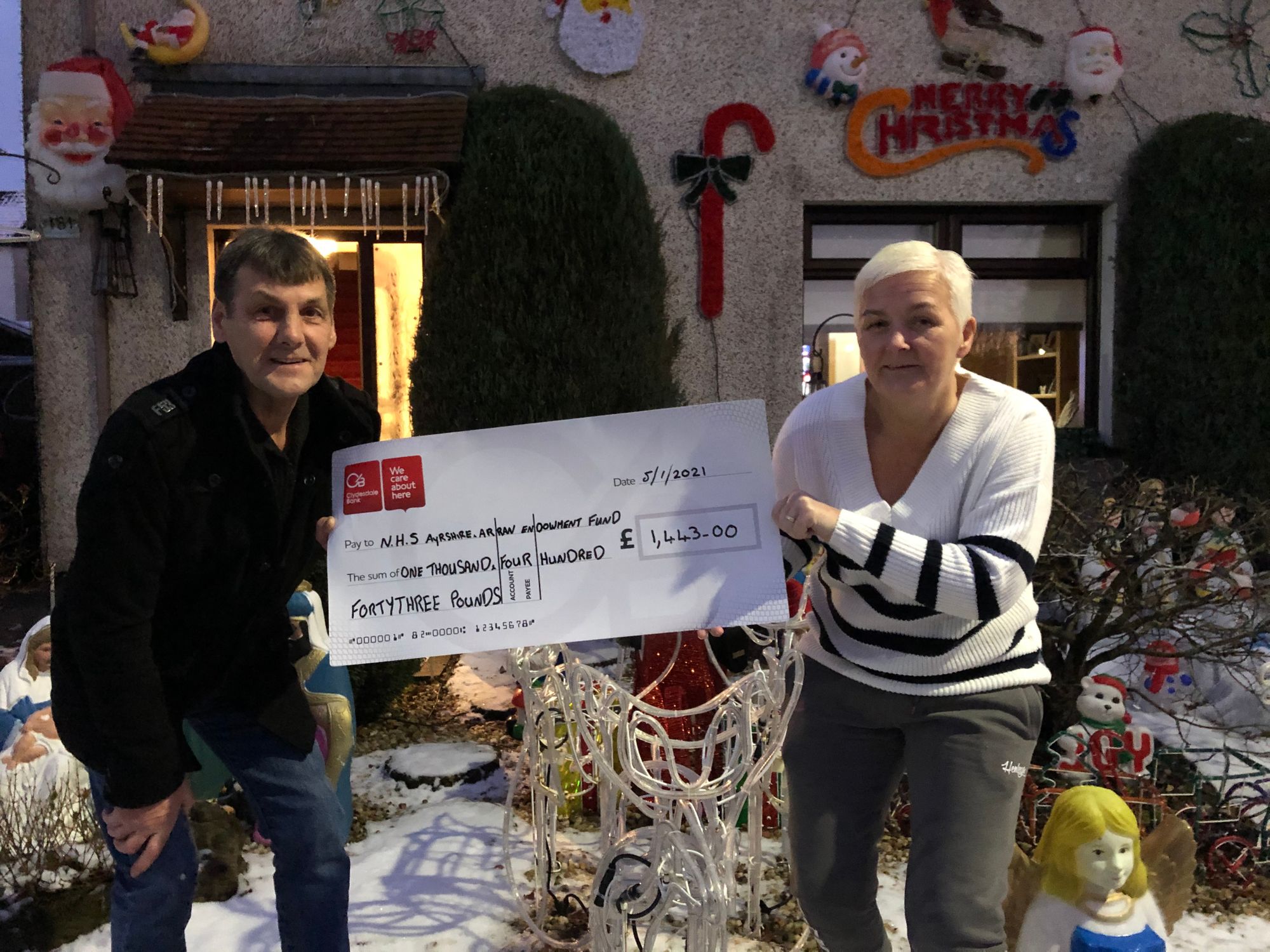 Big-hearted family bring festive cheer to hospital staff