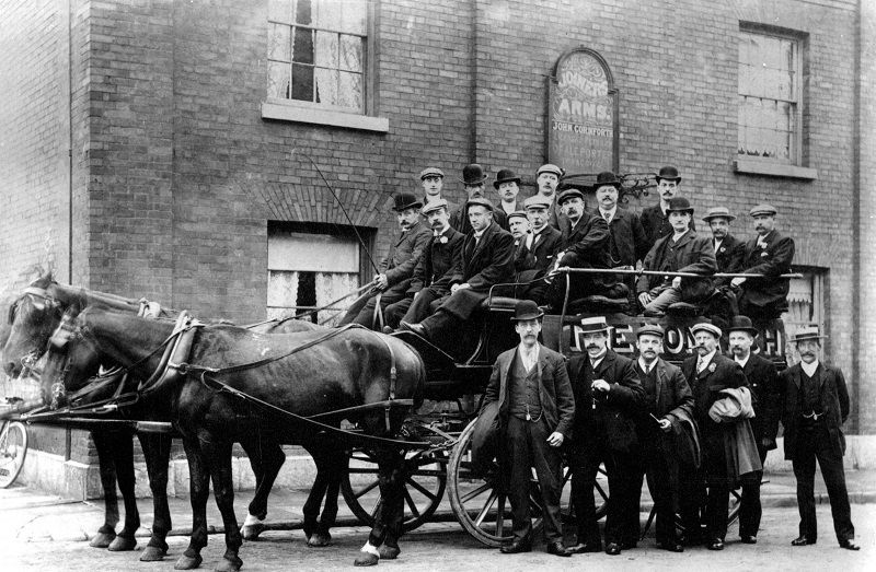 Nostalgia: Women at work, Macclesfield pub outing and mystery building