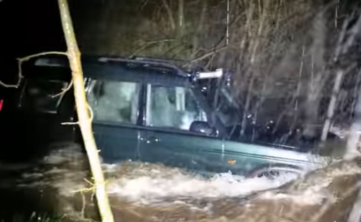 Lockdown fines for pair after 4x4 stuck in swollen river