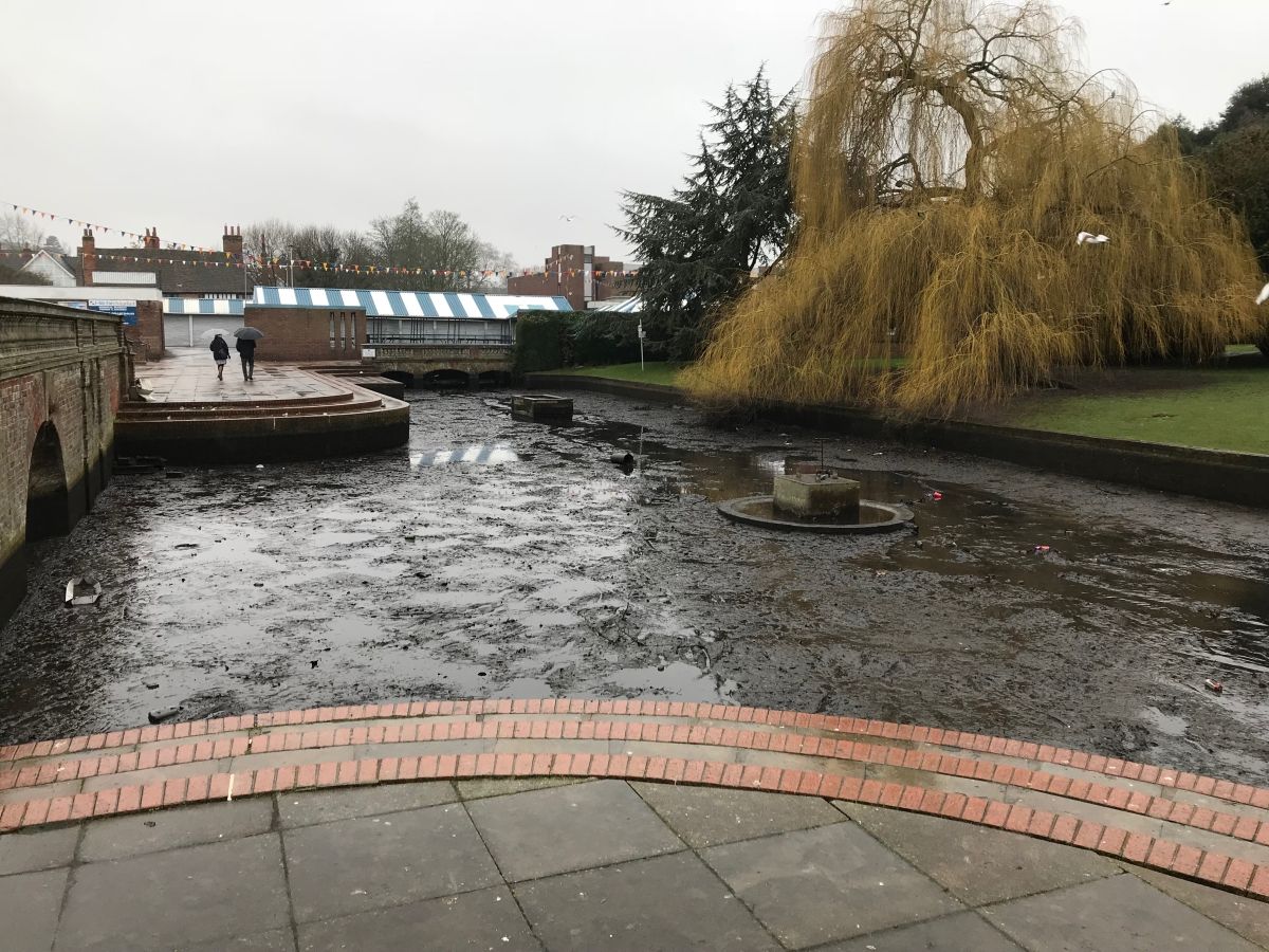 Clean up operation for River Hiz in Hitchin