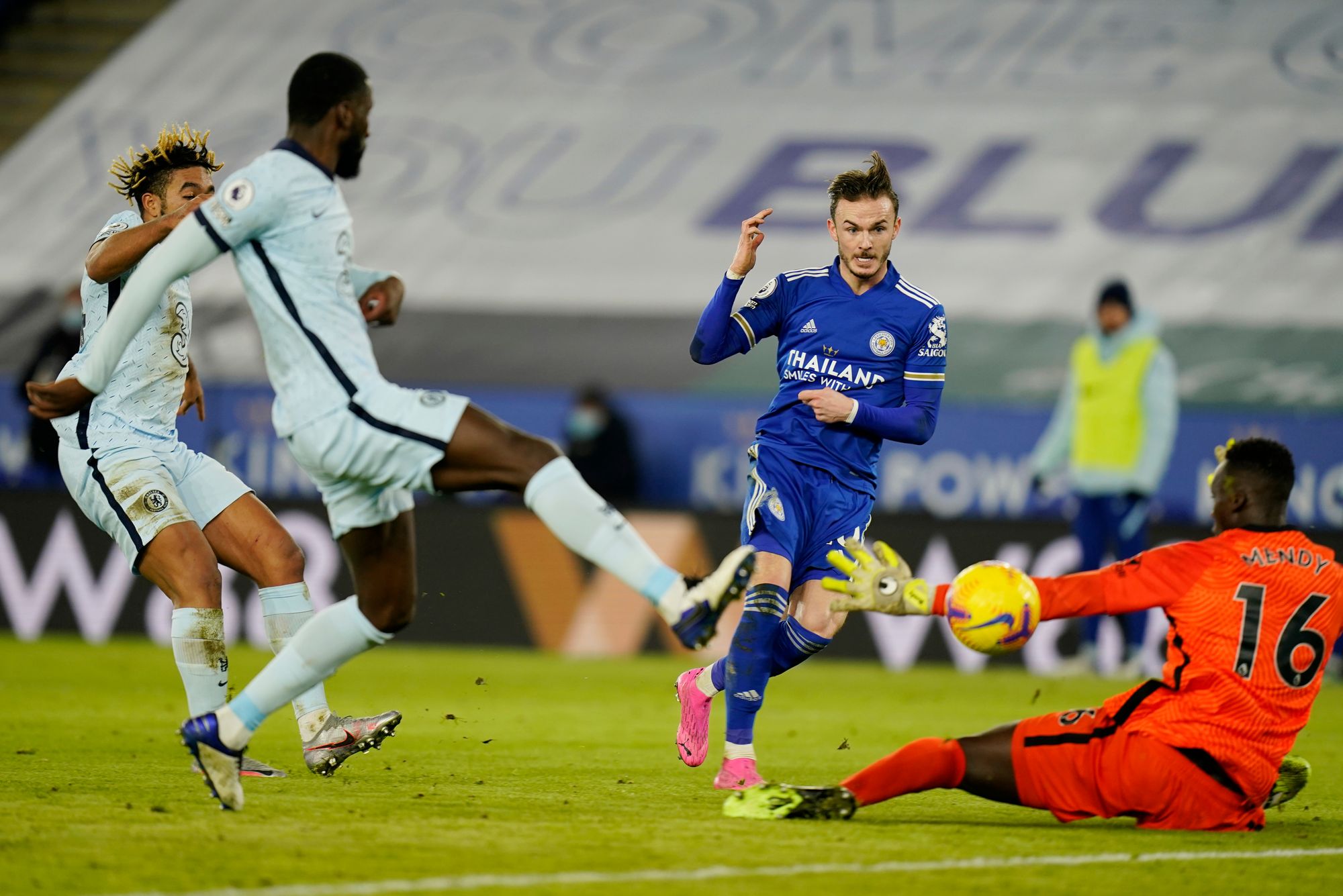 Mark Bonner draws parallels between League Two leaders Cambridge United and Premier League high-fliers Leicester City