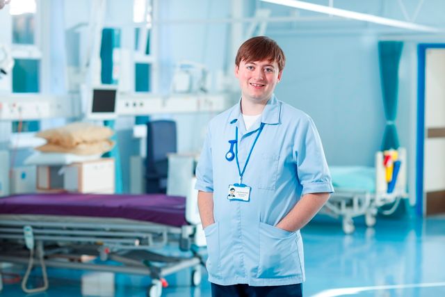 Tonbridge Cottage Hospital employee goes the extra mile with NHS vaccination programme