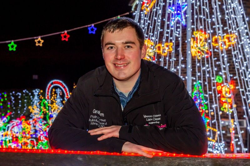 Drive-thru Weston Christmas Light Display raises over £25,000