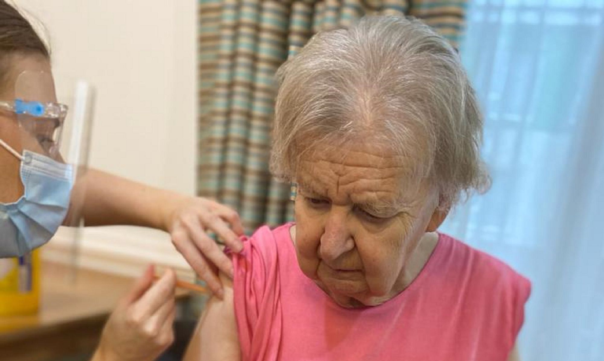 Residents at two Dorset care homes receive coronavirus vaccine