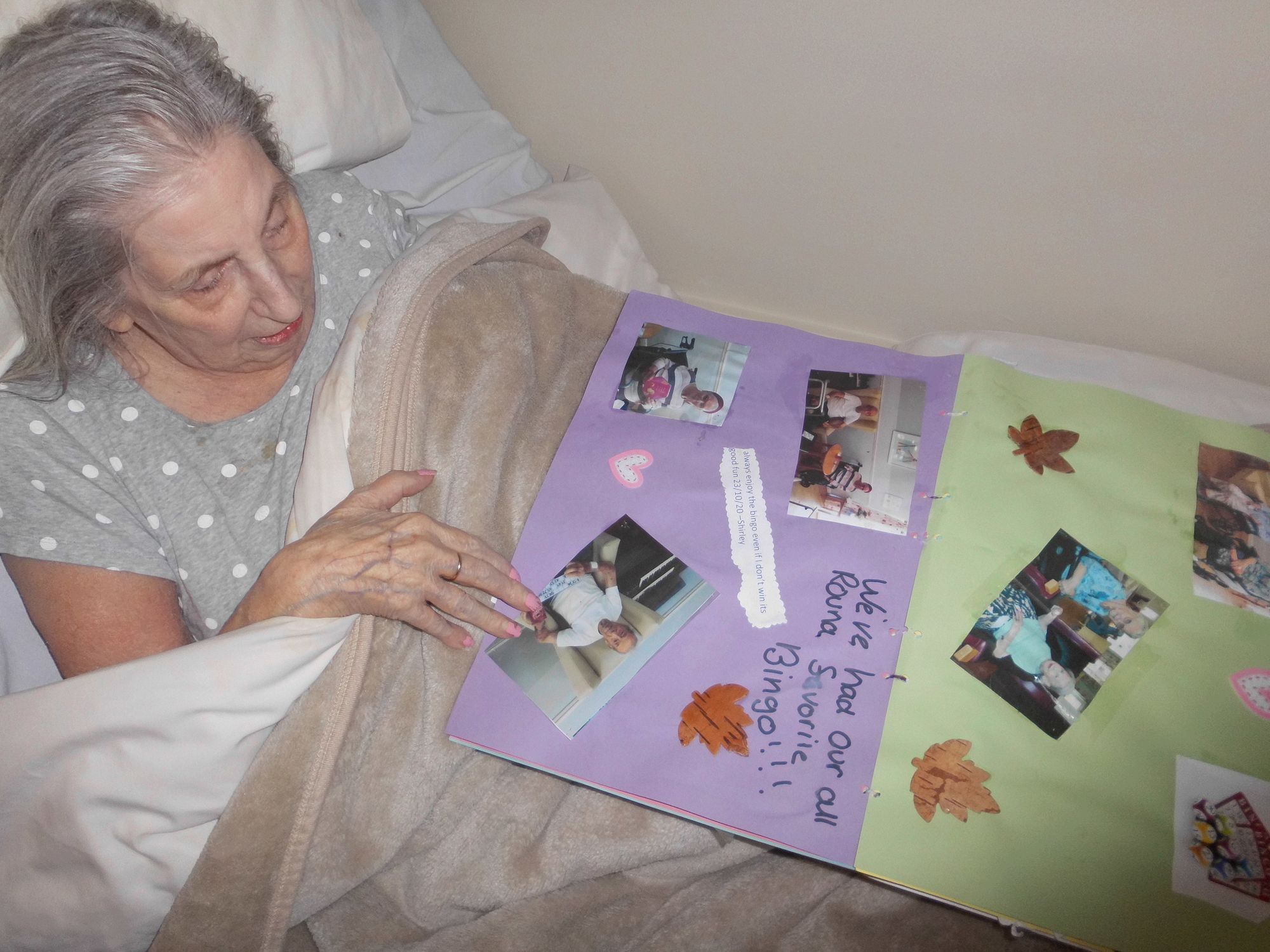 Stevenage care home residents record memories of 2020 in DIY scrapbook