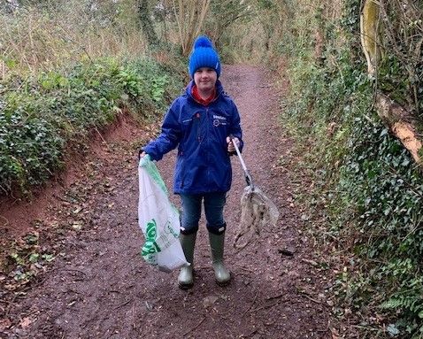 Family so appalled by litter in Cullompton, they're getting out and picking it up