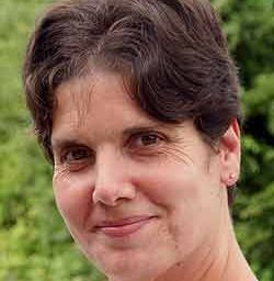 Councillor urges everyone to get their Covid-19 vaccinations in Barnstaple