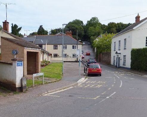 Calls for yellow-lines in Bradninch to stop inconsiderate parking
