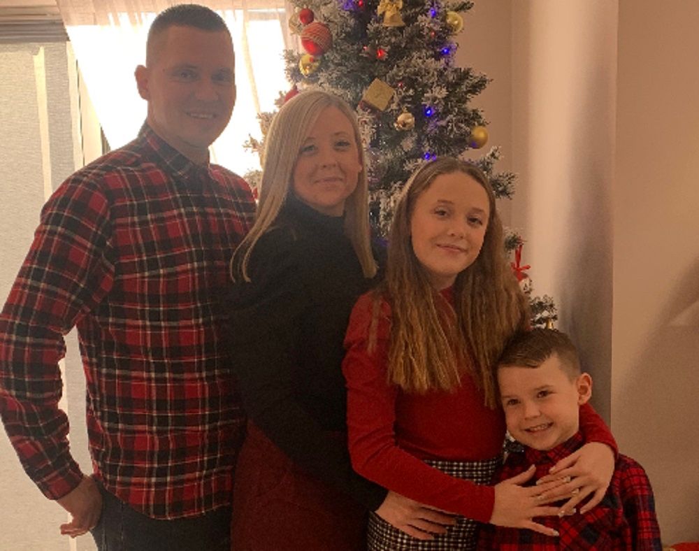 Reading family spread the love with charity raffle for hospice