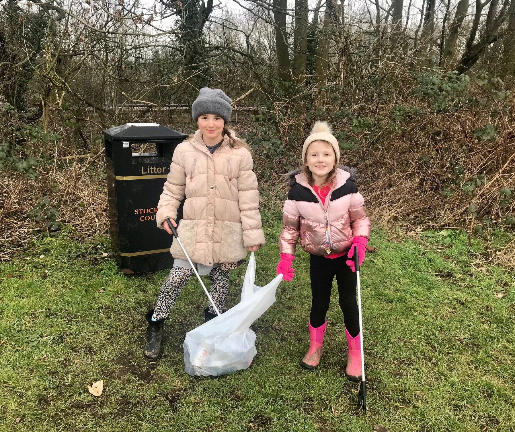 Family to litter-pick Stockport parks to raise money for Captain Tom’s foundation