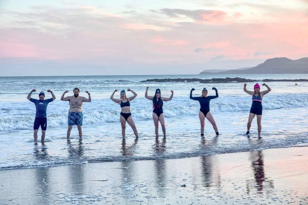 Newcastle Emlyn friends take on English Channel challenge to raise cash for charity