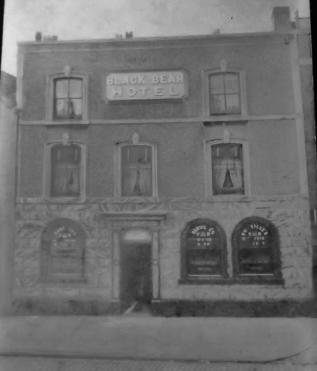 Nostalgia Column: The past pubs of Moor Street