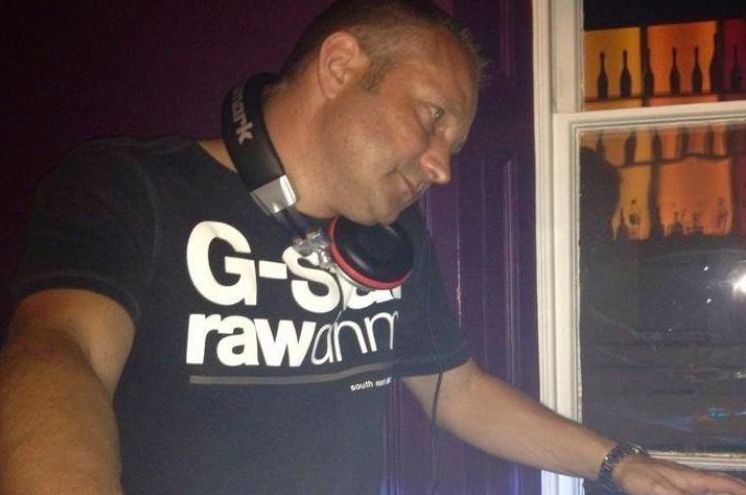 Sevenoaks area ambassador offered live weekly radio show