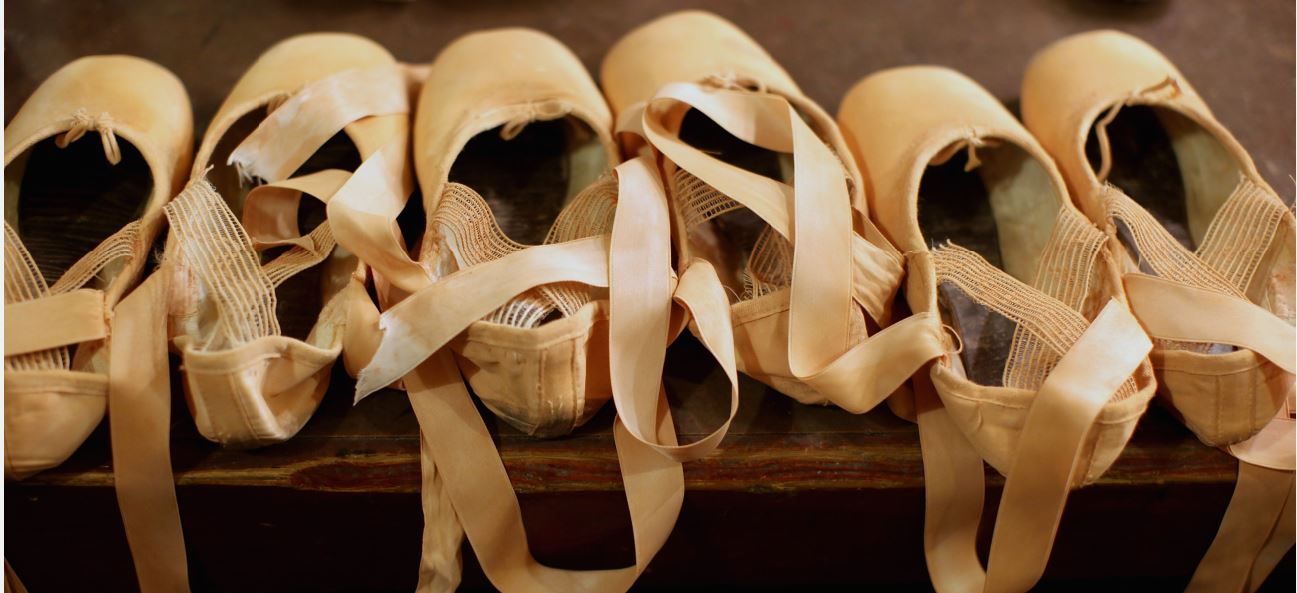 Ballet school moves online to keep pre-school children dancing