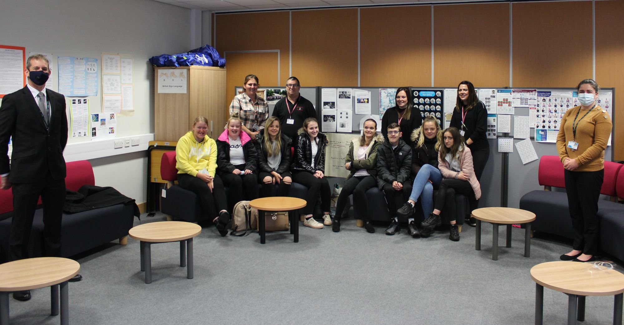 Wrexham school signing choir sign up for British Sign Language course