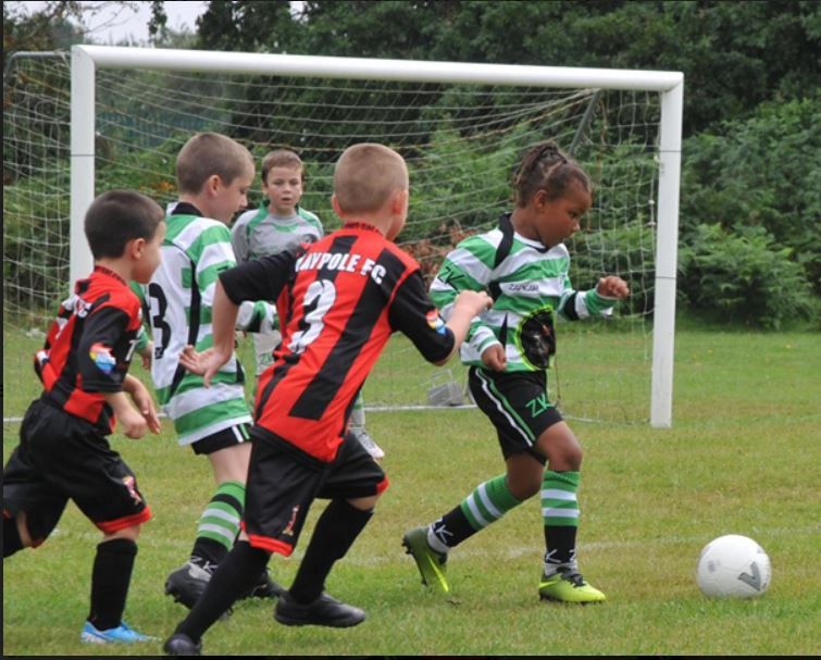 Erdington football team get brand new kit thanks to donation