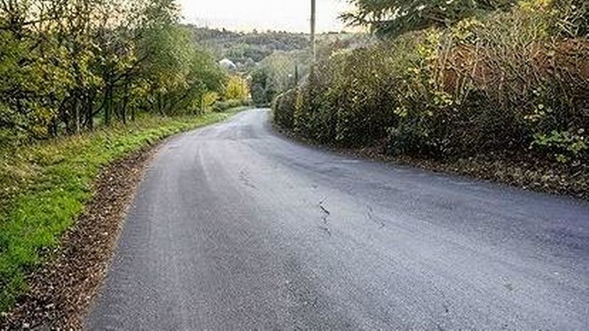 Ipstones councillors fear Foxt Road could be 'slipping down embankment'