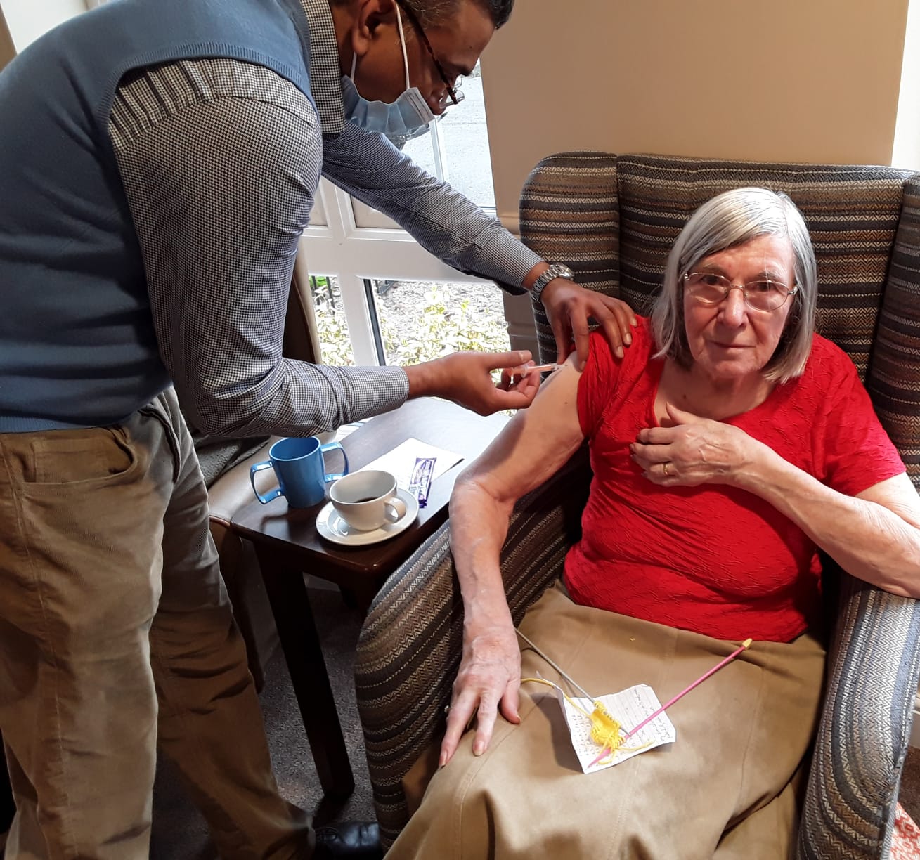Residents at Leicestershire care home celebrate second vaccination