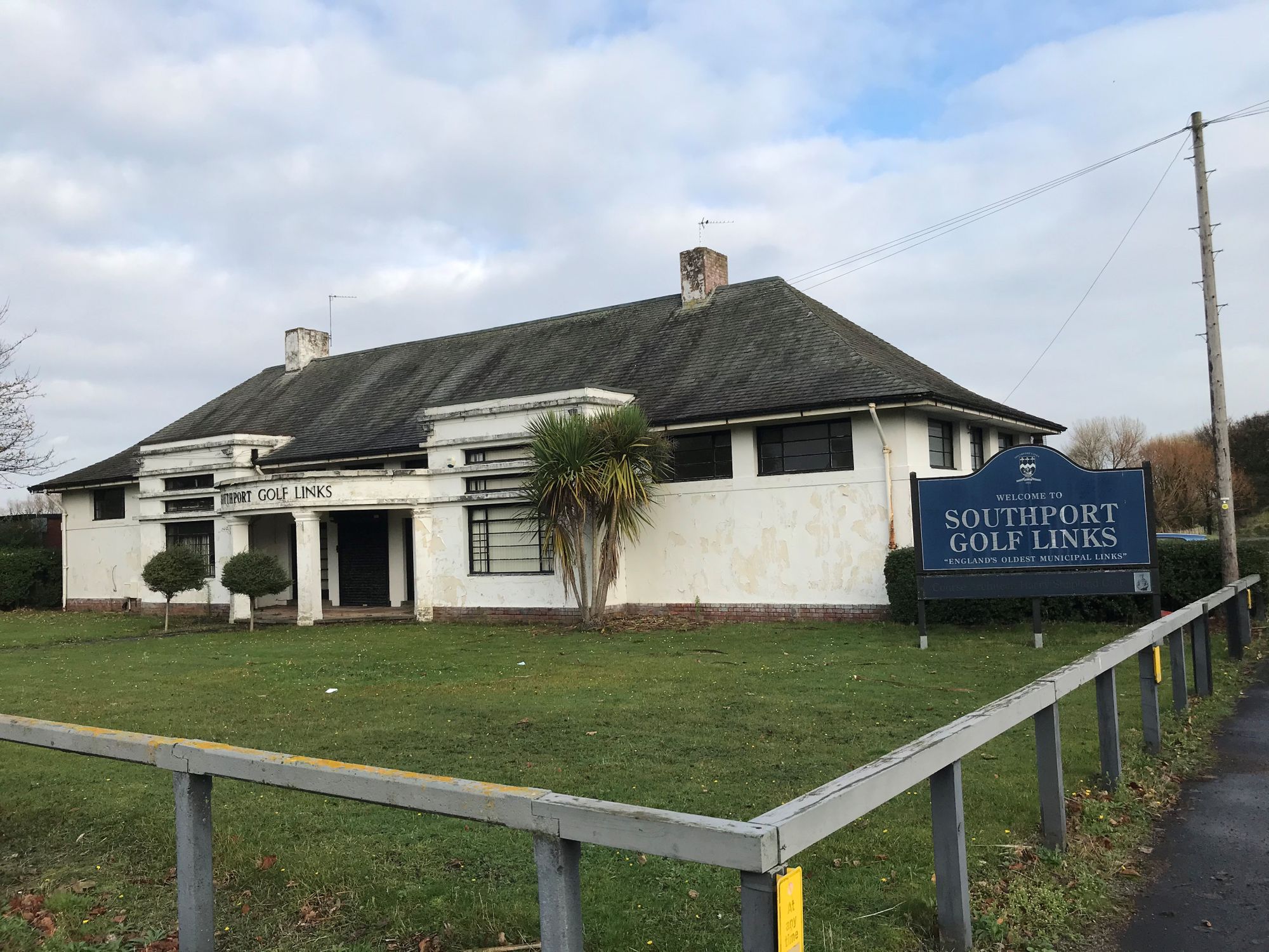 Campaigner makes Southport residents aware of online business site