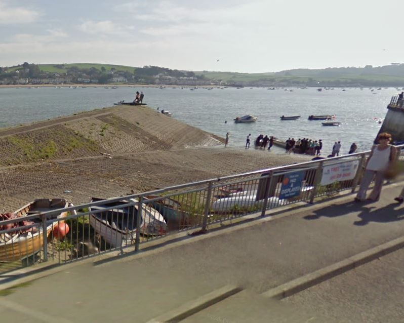 Calls for Torridge to scrap plans to place bollards on Appledore Quay