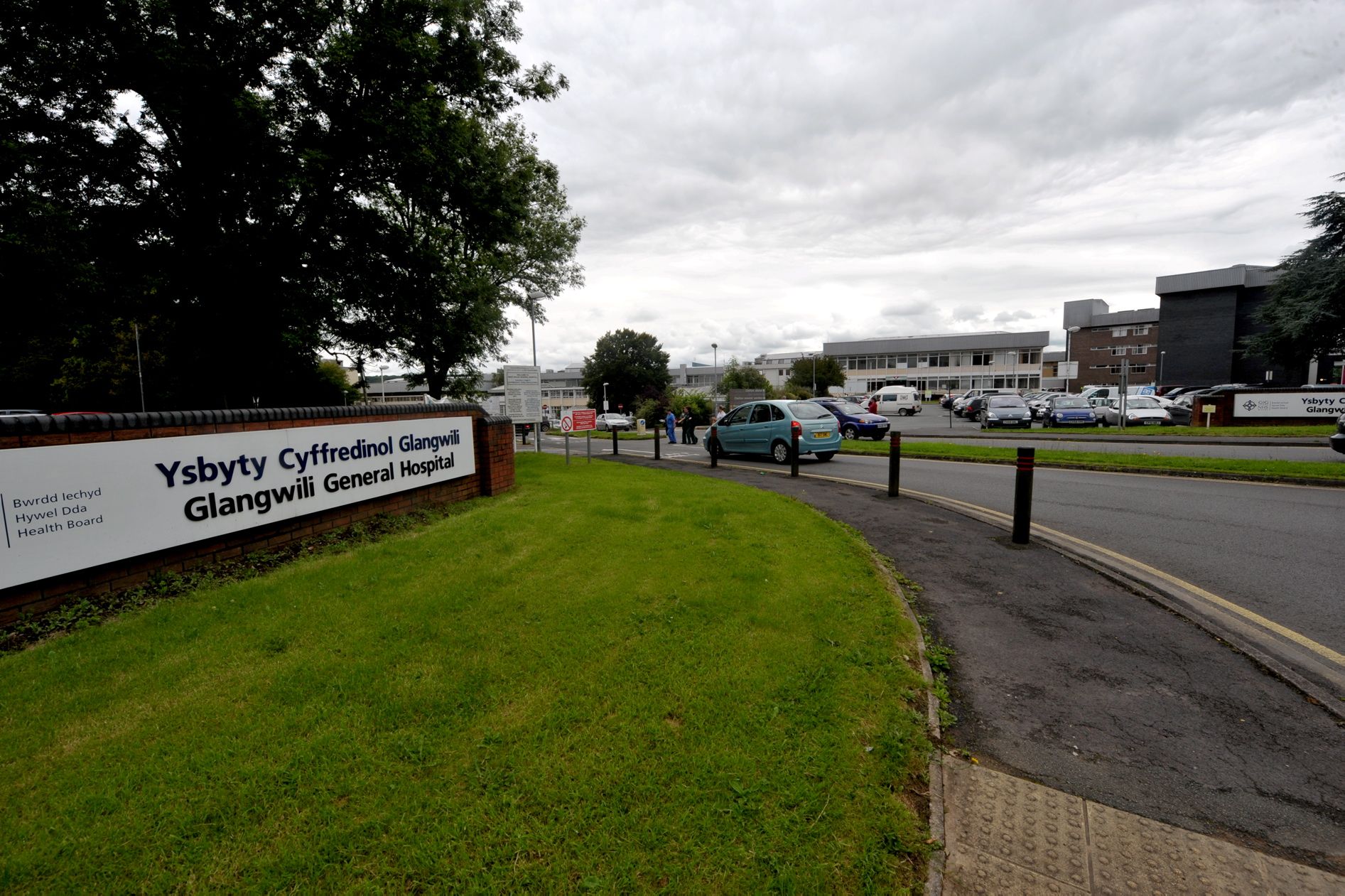 Planned surgery restarts at west Wales hospitals for patients delayed by Covid-19 pandemic