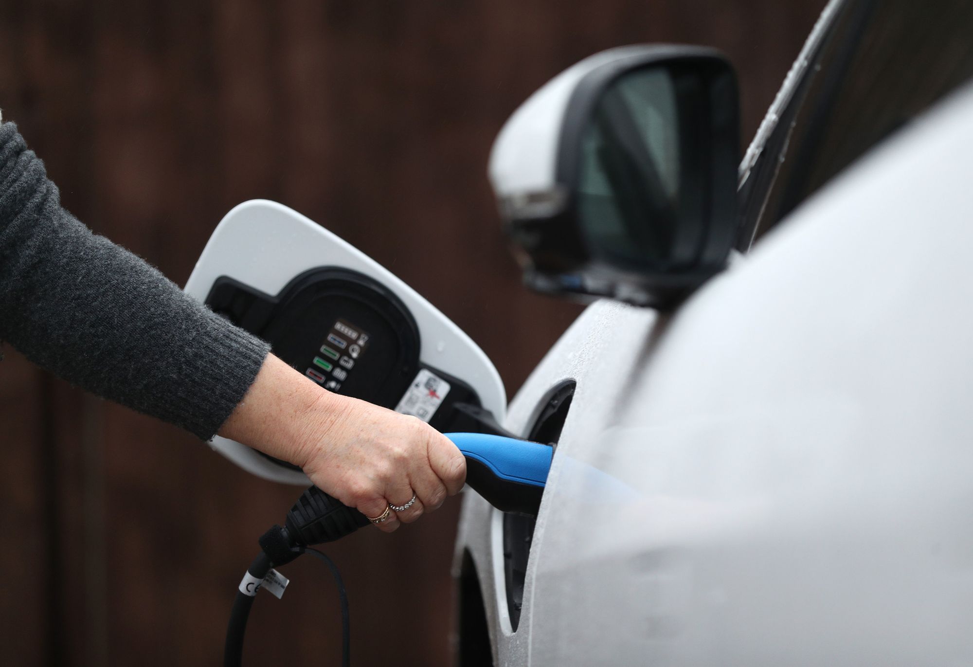 Thieves targeting cables used to charge electric cars