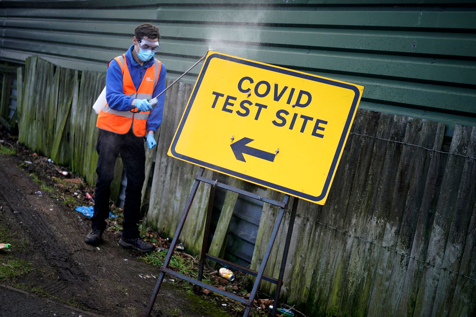 New Covid variant from Philippines found in England
