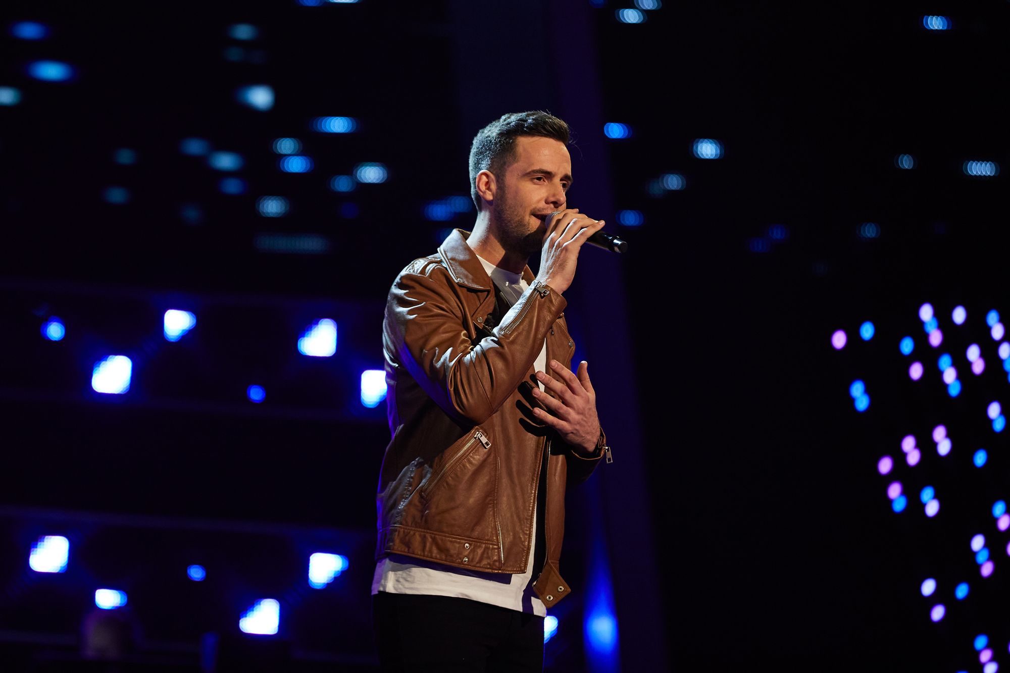 Macclesfield singer through to semi-finals of TV show The Voice