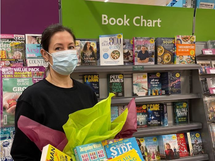 Totnes store donates books to local school for World Book Day