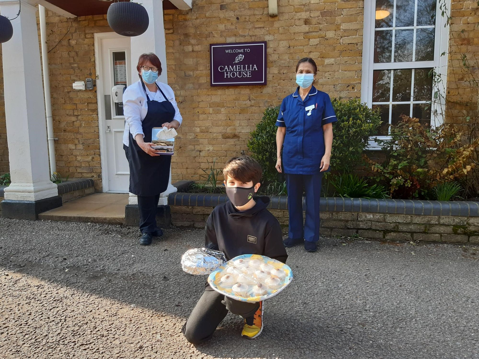 Student gives baked treats to Ware care home residents