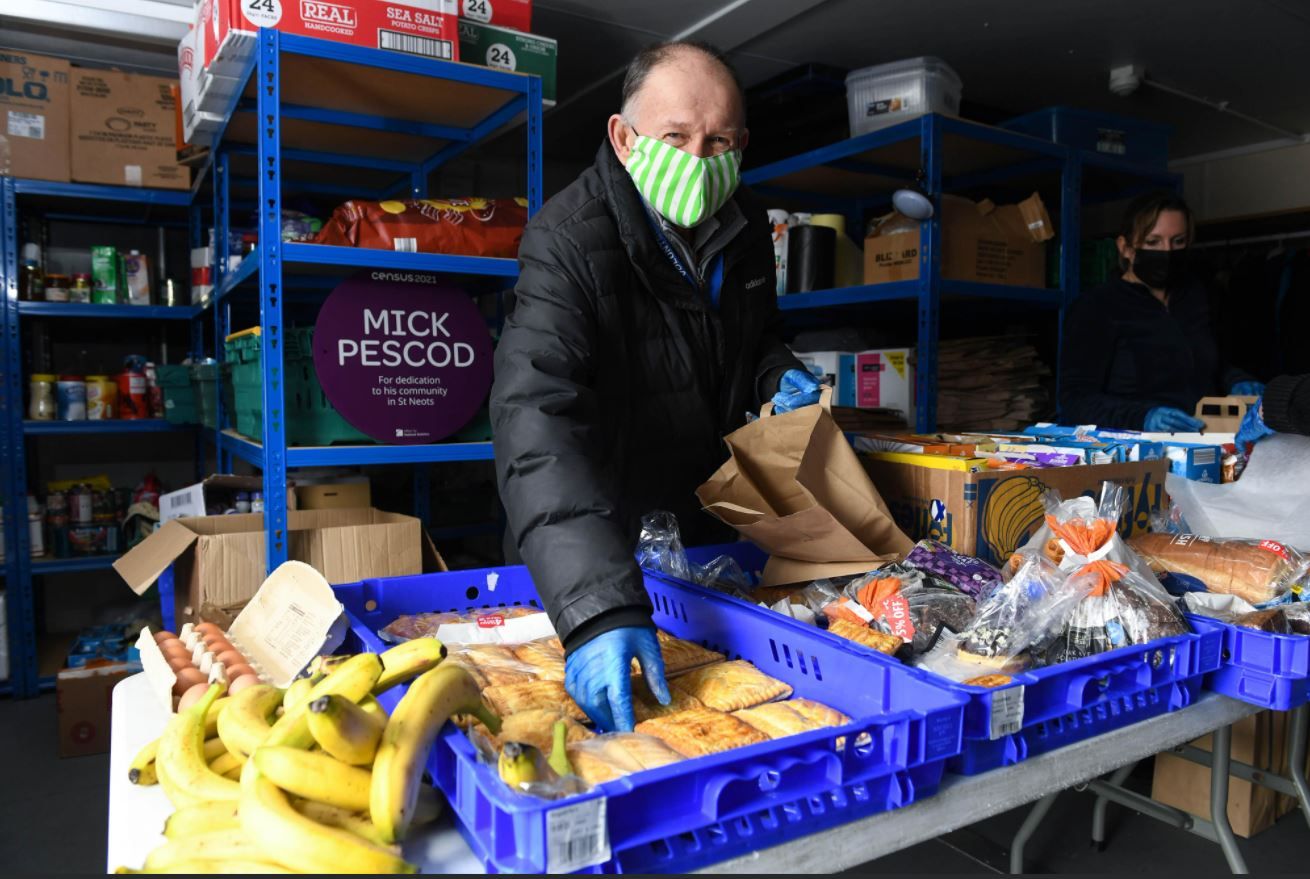 St Neots man receives award for support for the homeless