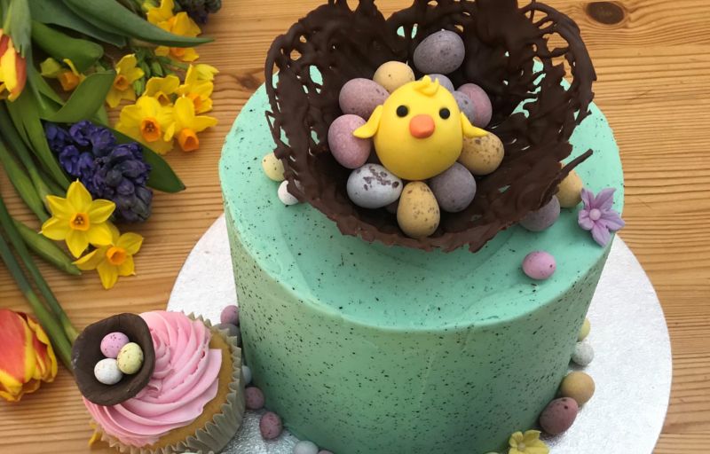 Maldon cakemaker hosts virtual Easter treat workshop in aid of Essex hospice