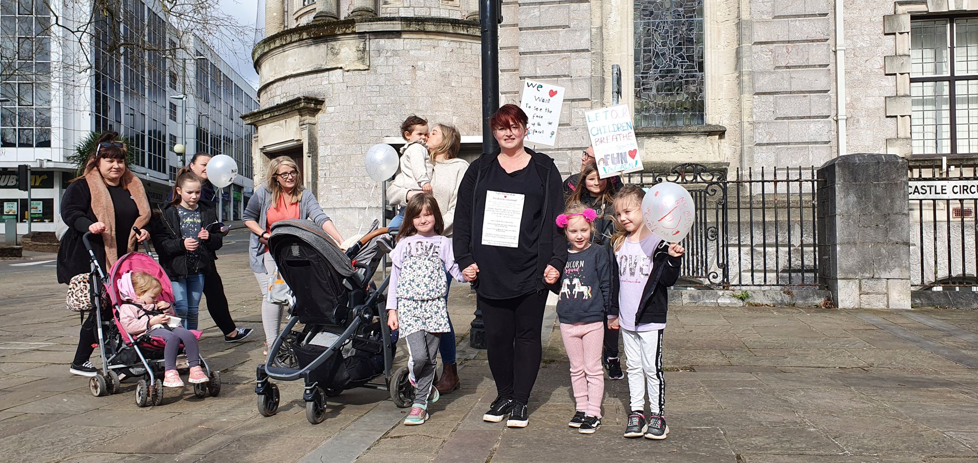 Torquay parents protest against 'harmful' school Covid measures