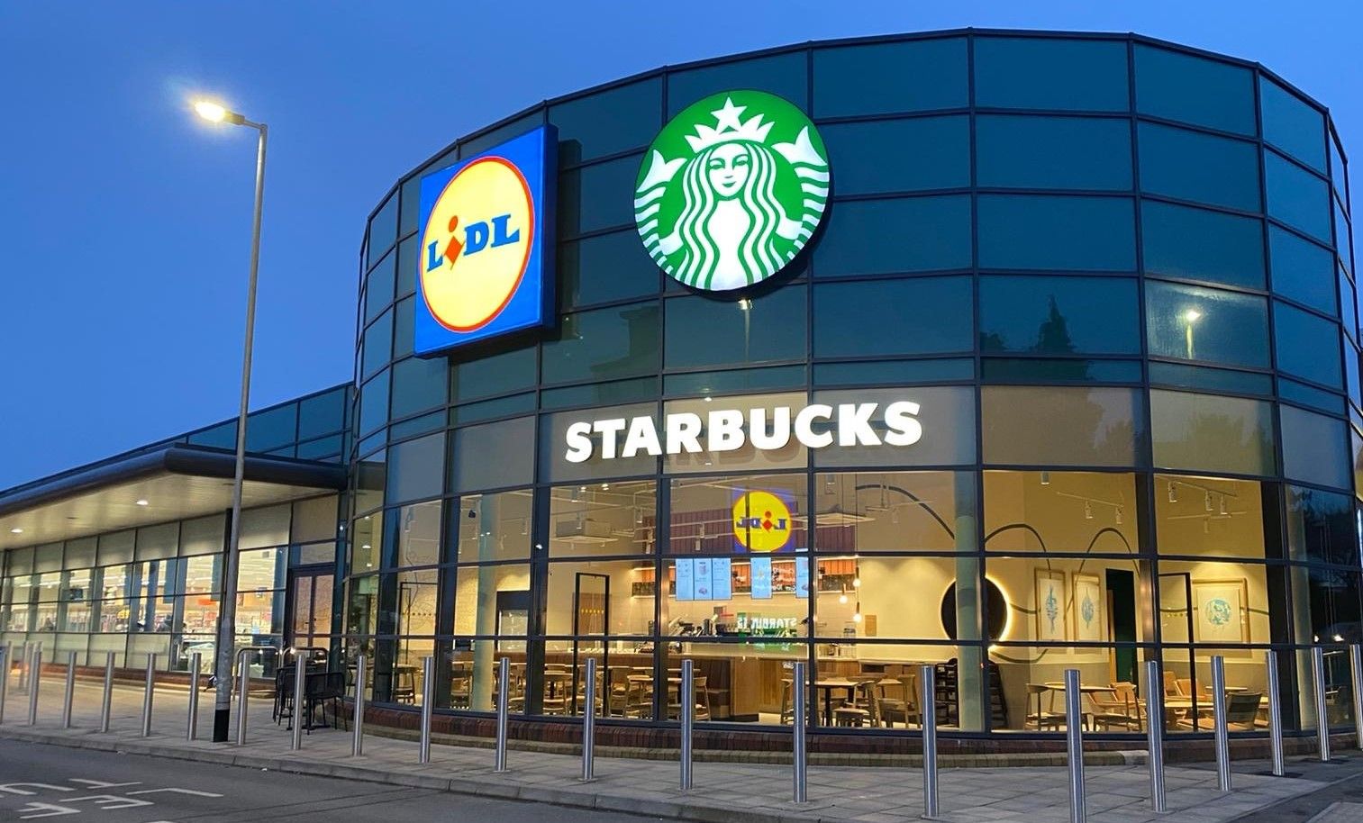 Oadby jobseekers to benefit from 8 new positions at local Starbucks