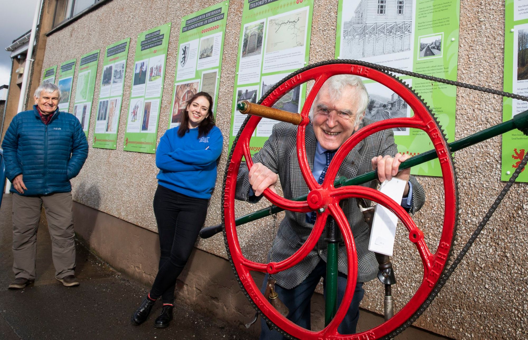 Vintage shearing machine crosses the world to appear at Corwen Museum