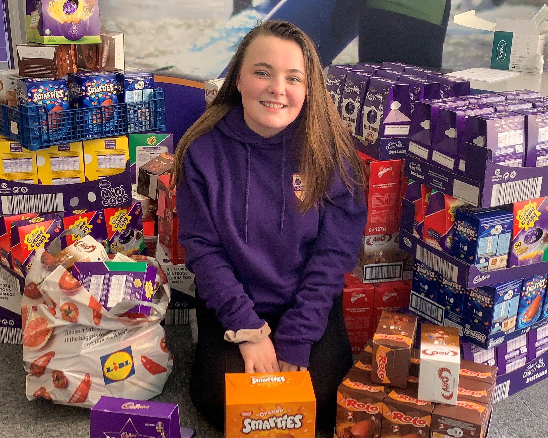 Lottie spreads Easter cheer with eggs-cellent idea
