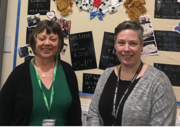 Counselling service receives donation from Chesterfield school pupils