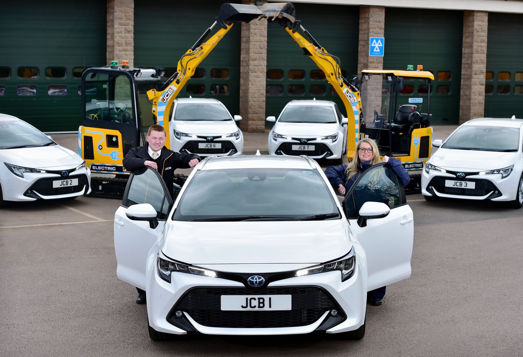 JCB leads eco charge as company car fleet converts to hybrid